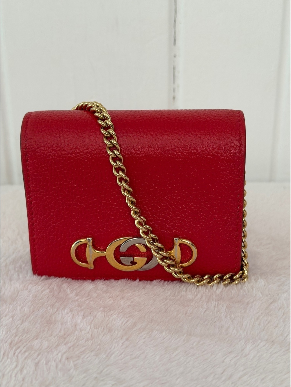 GUCCI Zumi Red Leather Waller and  Mini Bag with Gold Chain and Hardware READ